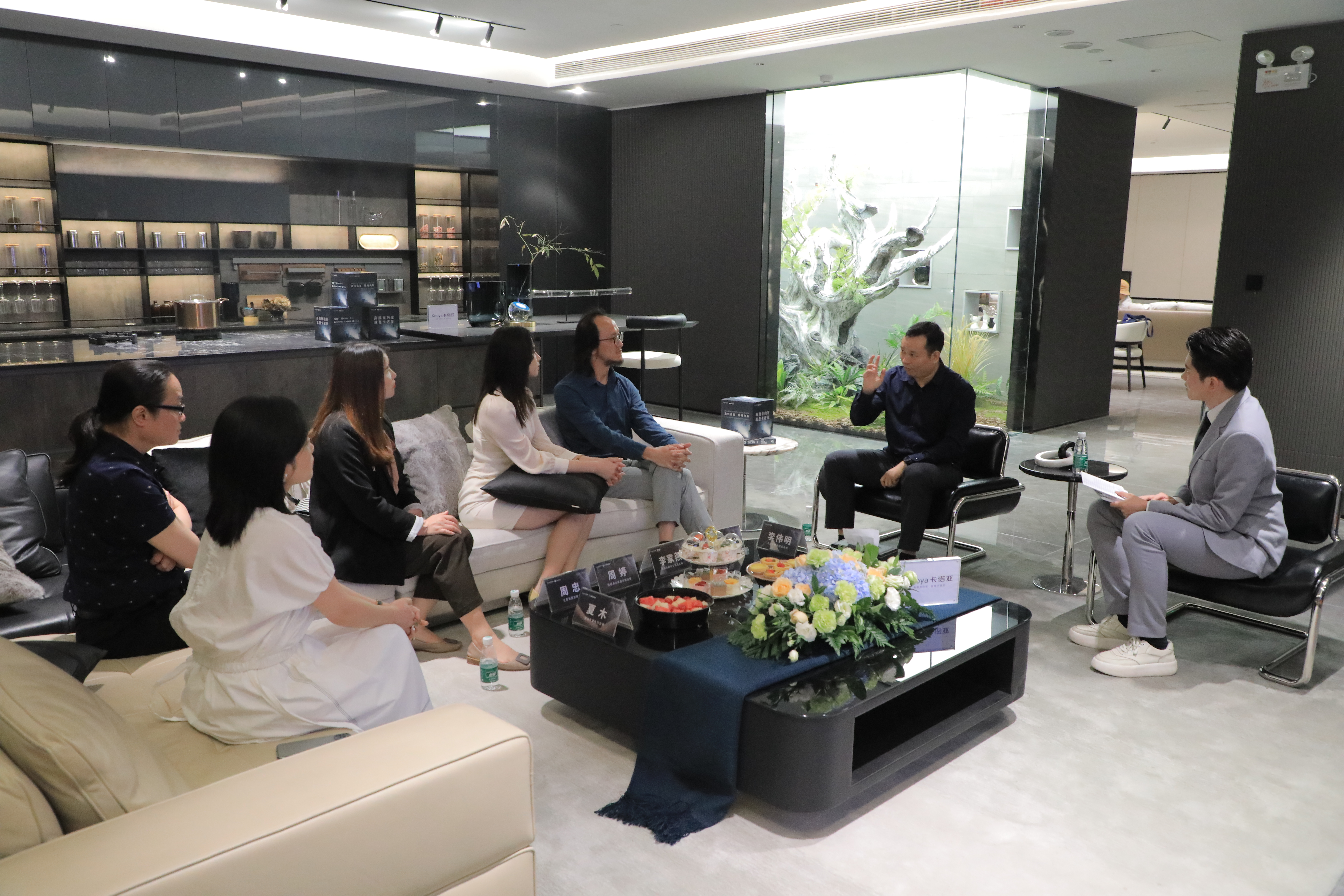 迭代品鑒，居境向新|媒體大咖共同探秘草莓视频官网全新一代沉浸式體驗空間